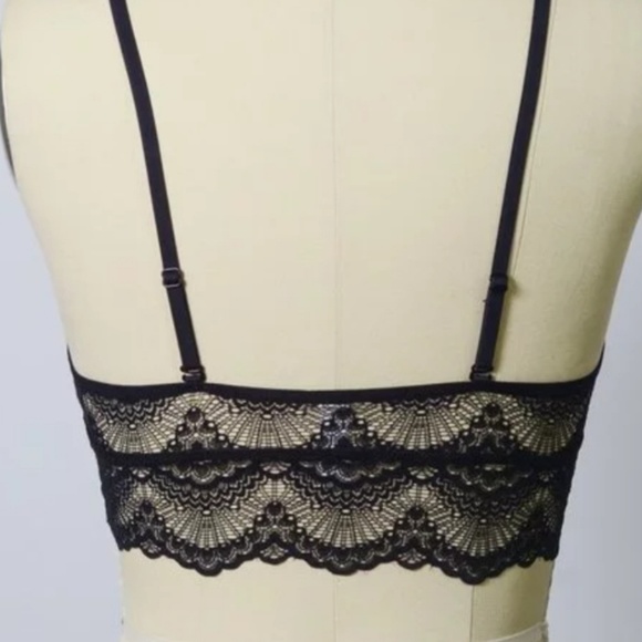 Mystic Deep V Lace Bralette - Picture 2 of 8